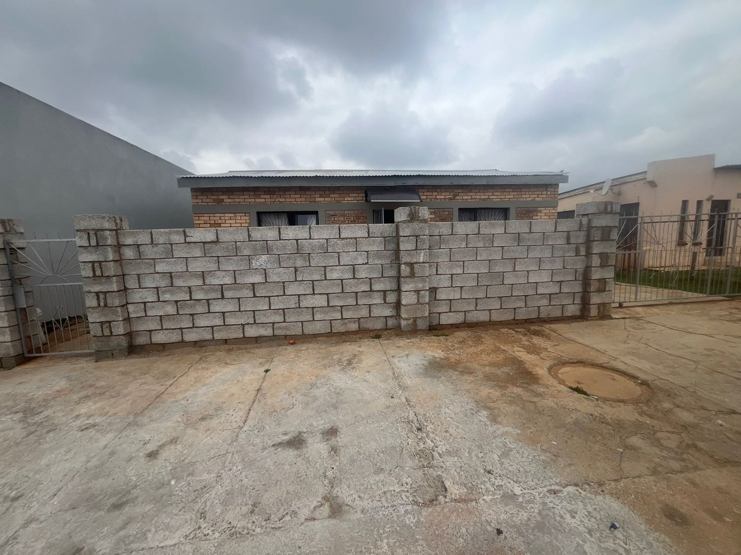 4 Bedroom Property for Sale in Kwa Nobuhle Eastern Cape